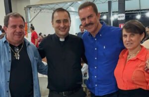 Itamar Borges Prestigia Quermesse na Paróquia Santa Edwiges
